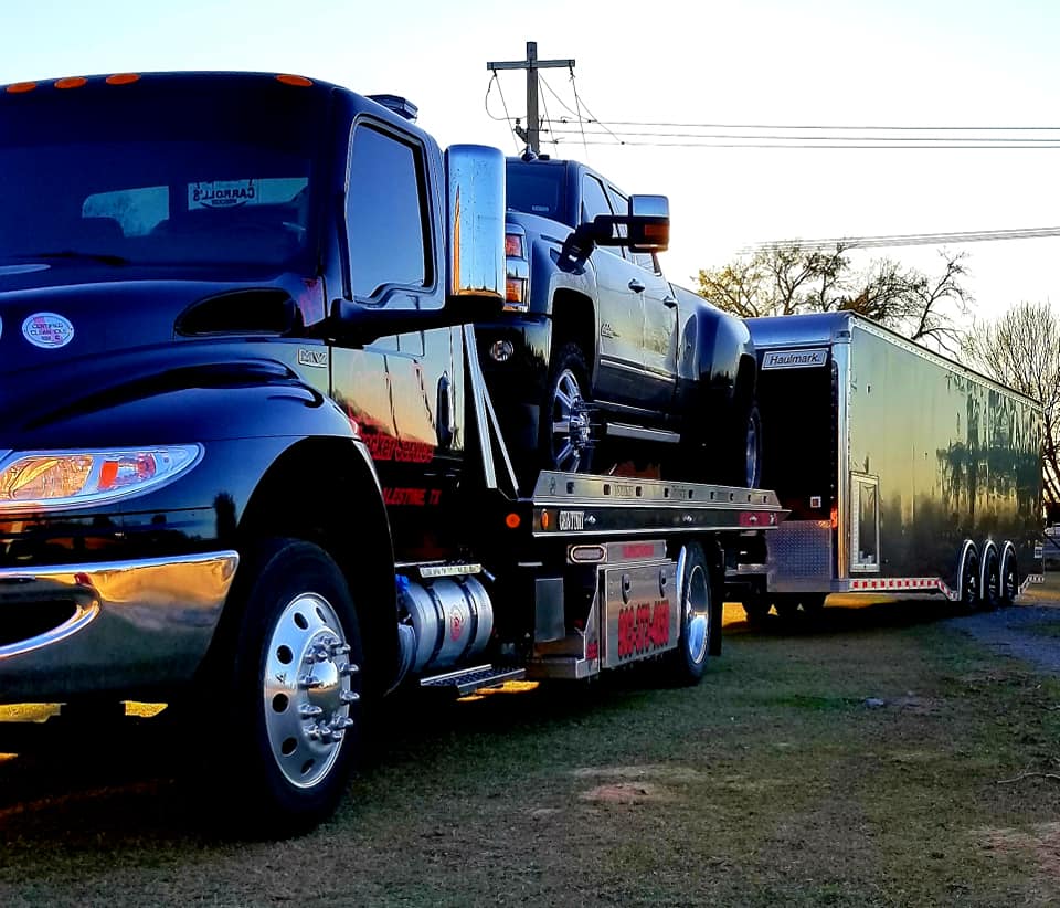 semi truck towing service in Palestine TX heavy duty transport